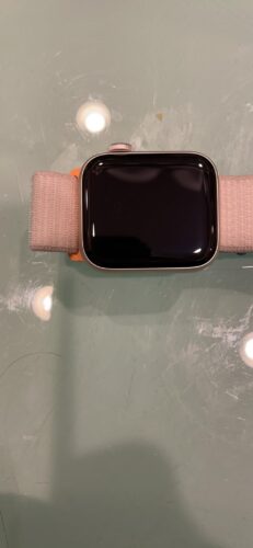 Apple Watch SE (2nd Gen) (Used – Like New) photo review