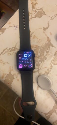 Apple Watch SE (2nd Gen) (Used – Like New) photo review